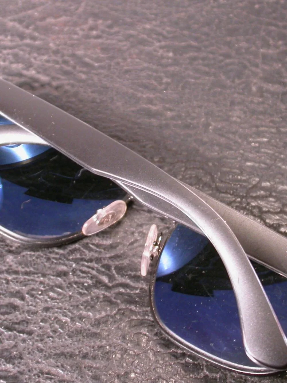 Ray-Ban up auction